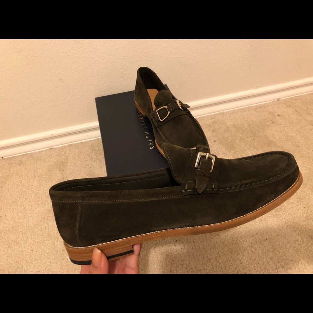 Men’s Olive loafers!!!